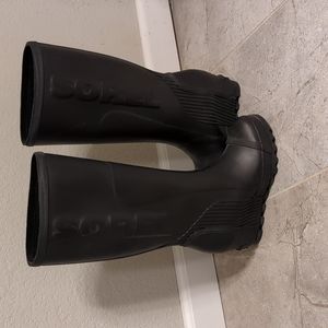 VGUC Sorel Rain Boot